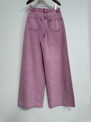 Extra lange breedbeen design roze denim jeans voor een been verlengende effect