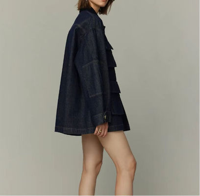 Oversized vriend-stijl fit voor een ontspannen, comfortabele look